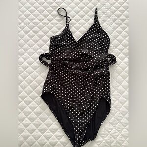 Aerie Women’s Black and White Polka Dot Swimsuit